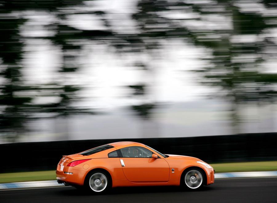  Nissan 350Z 2007 года  (фото 16 из 27)